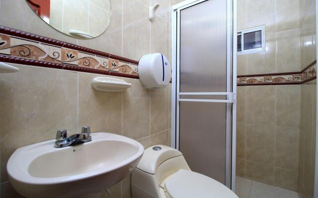 Hotel Rodadero Inn By GEH Suites