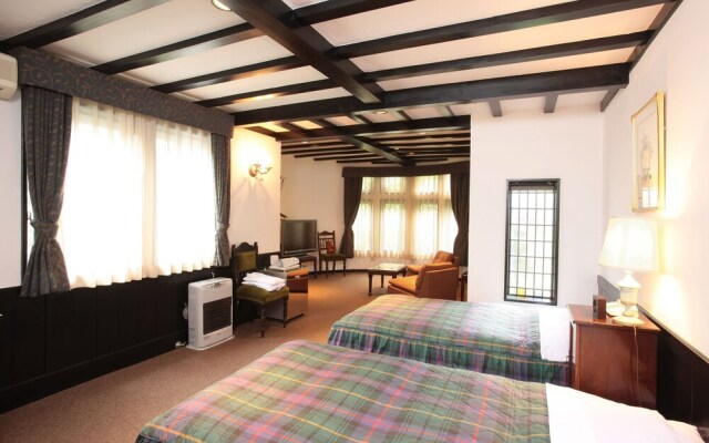 Petit Hotel & Restaurant Old Age