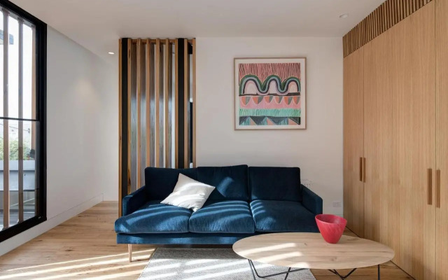BOUTIQUE STAYS - Woodfin House