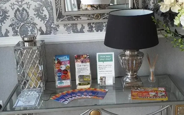 Surrey House Hotel