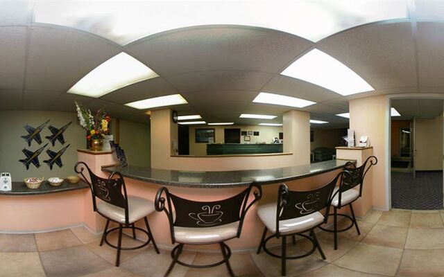 Rodeway Inn & Suites