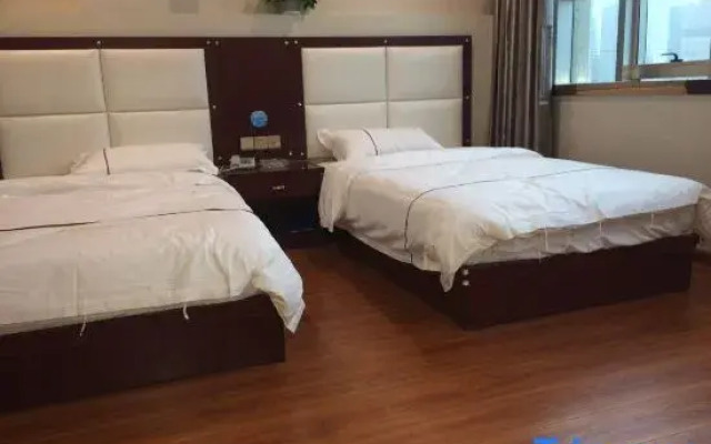 Zhengzhou Yaxin Hotel (Leshang Plaza)