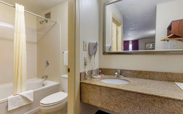 Econo Lodge Fayetteville I-95