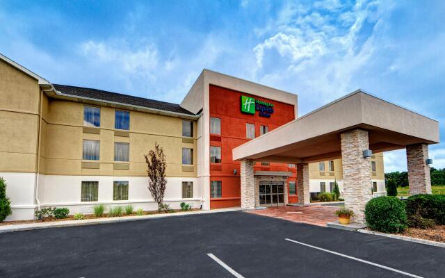 Holiday Inn Express & Suites Crossville, an IHG Hotel