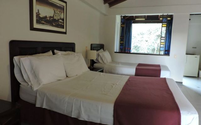 Club Nautico Acuarela Hotel