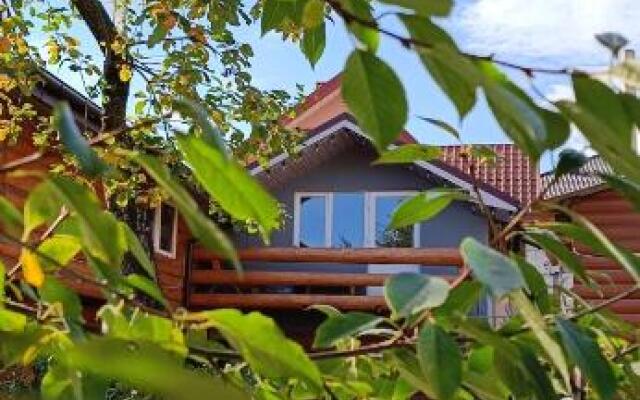 Три-О. Гостьові апартаменти для 2-4 осіб