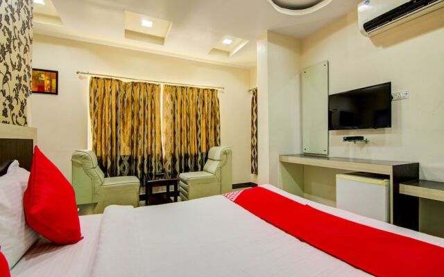 OYO 13584 Hotel Ruchi