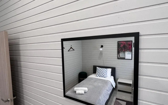 Sreda Green Lounge (Barnhouse 364)