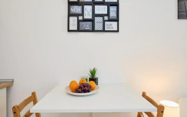 Palm Tree Apartments