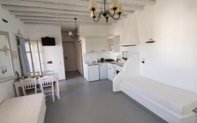 Elia Apartments