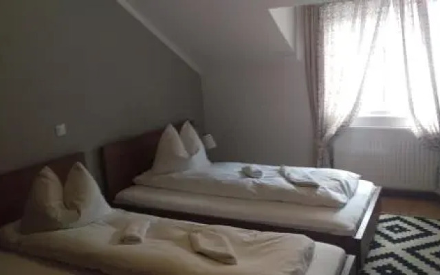 Pensiune Restaurant La Cassa