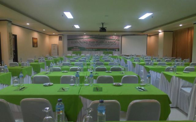 Grand Madani Hotel