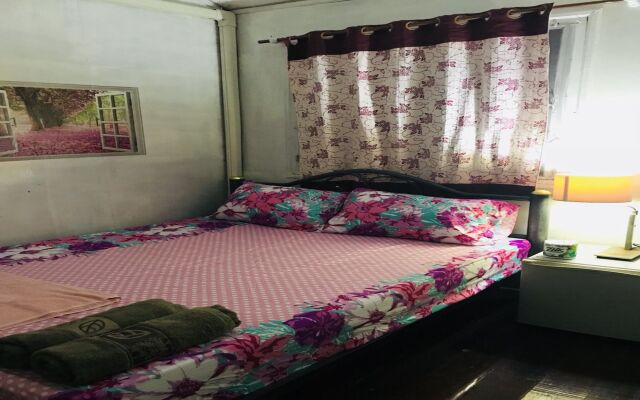 CJ Guesthouse - Hostel