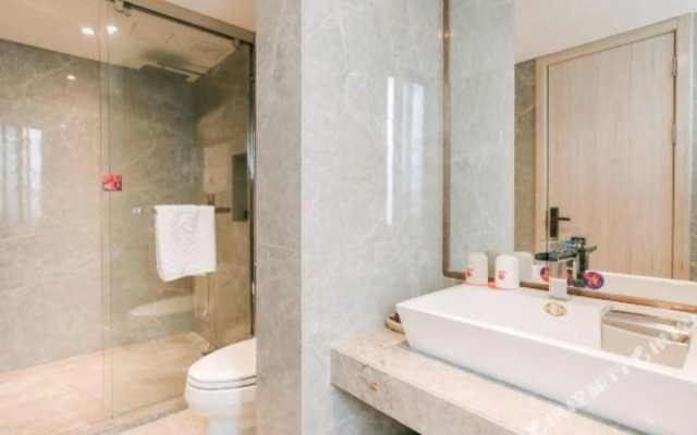 Junyi Chain Hotel (Taixing Wuyue Plaza Taixing Park Branch)