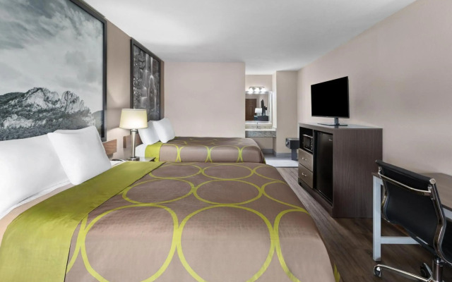 Super 8 by Wyndham Bridgeport/Clarksburg Area