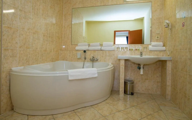 TOP HOTEL Praha & Conference Centre