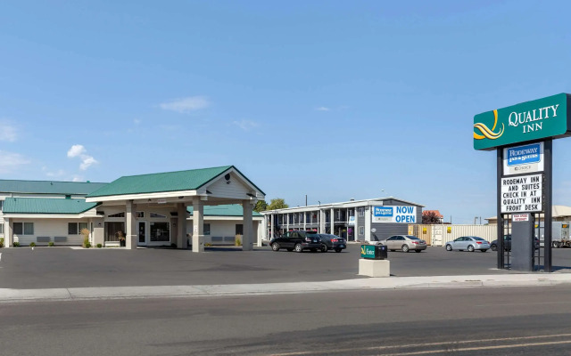Rodeway Inn & Suites Ontario
