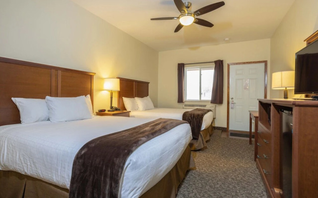 Battle Lake Inn and Suites