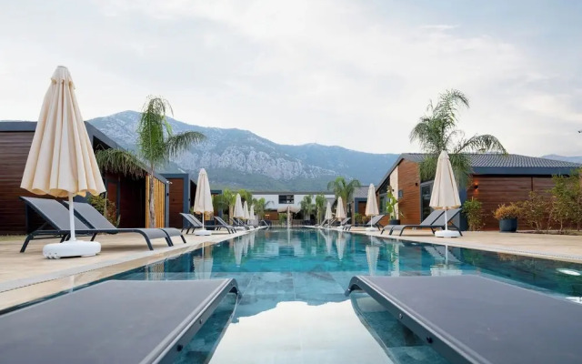 Rota Kilidonia Karaöz Suites&Villas