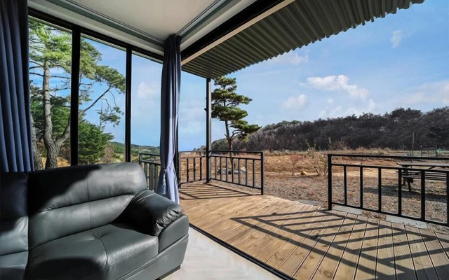 Gyeongju Hyu Plus Pension