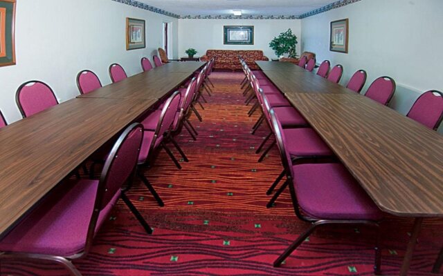 Travelers Inn and Suites