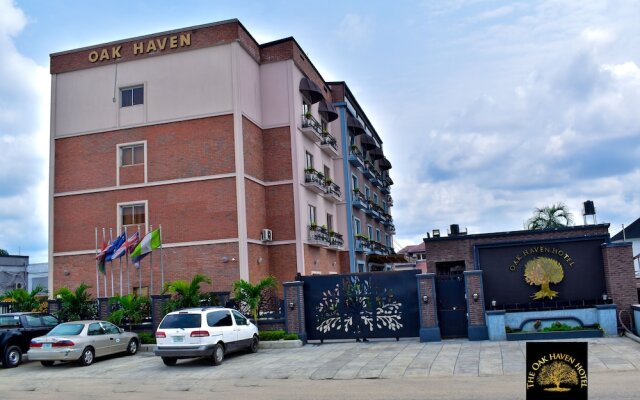 Oak Haven Hotel and Suites