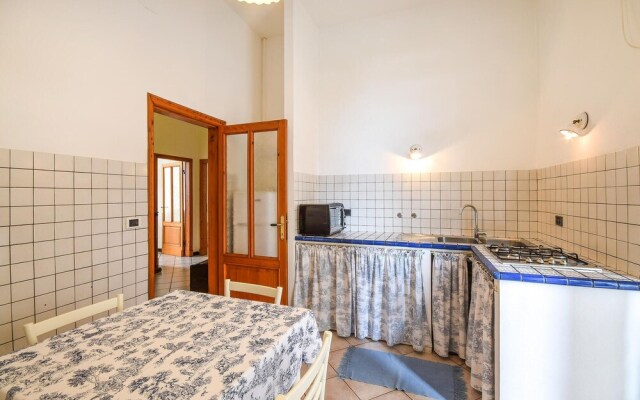 Stunning Apartment in Chiavari With Wifi and 2 Bedrooms