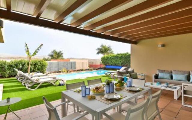 Salobre Villa with Pool Par 4 Nr 9