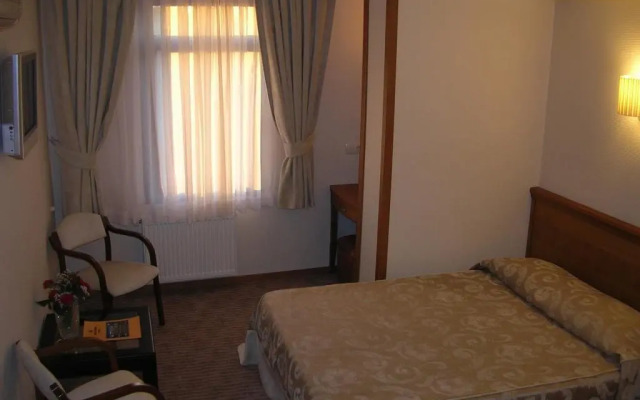Yavuz Otel