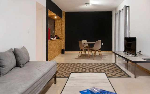 Piraeus Premium Suites