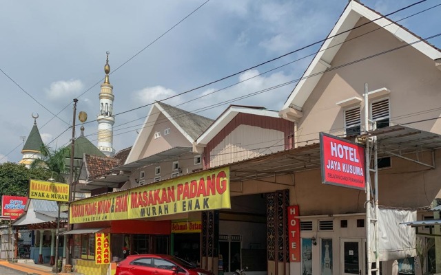 Hotel Jaya Kusuma near Candi Prambanan