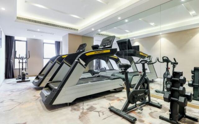 Vienna International Hotel (Liangjiang Shuitu Store)