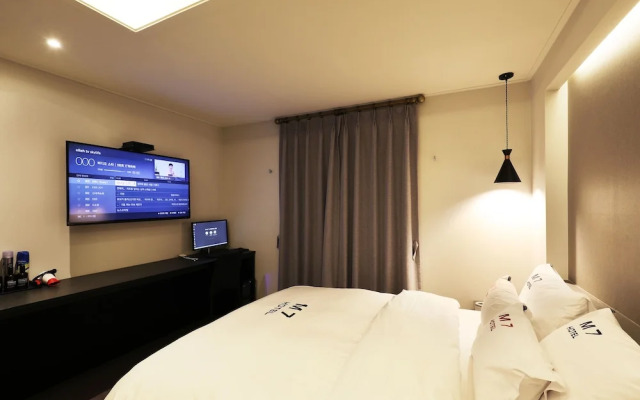 Yongin Singal M7