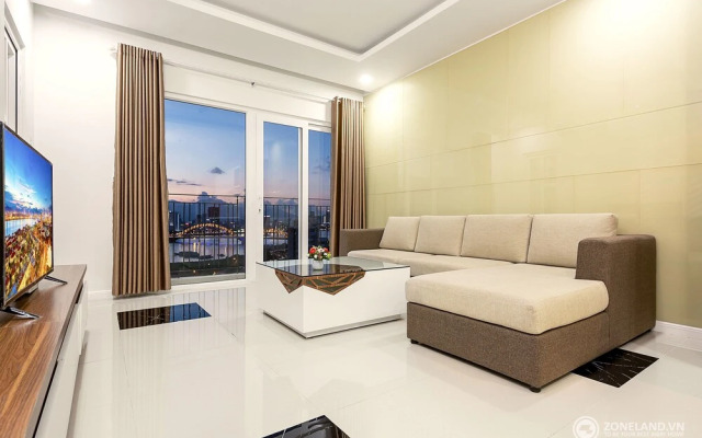 Zoneland Apartment - Monarchy Riverside