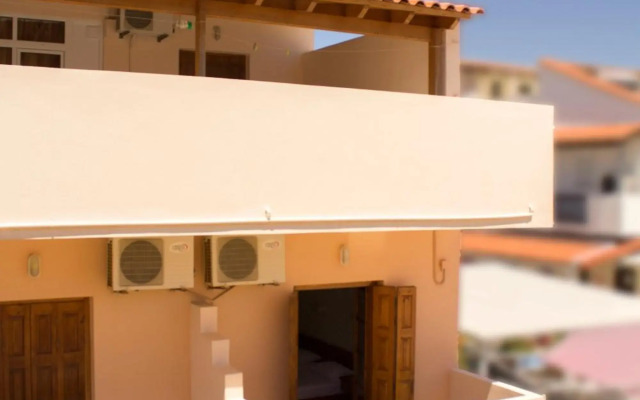 Tarsanas Apartments