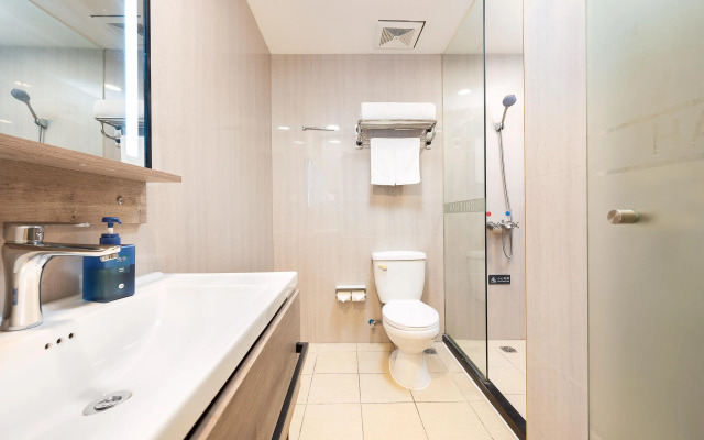 Hanting Hotel Shanghai Jufeng Road Metro Station