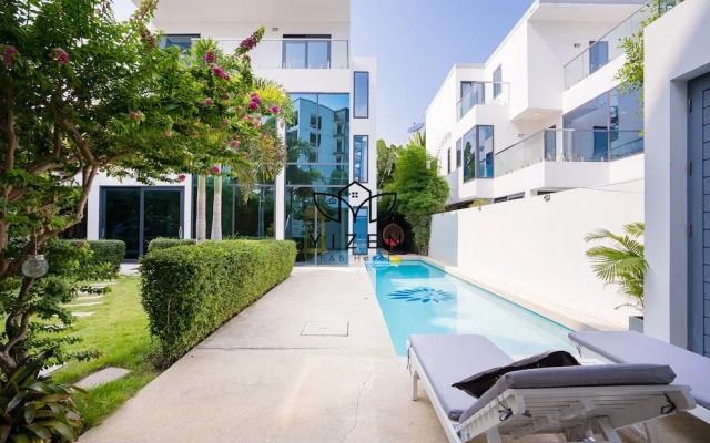 Yizen VIP Luxury Palm Springs Villas