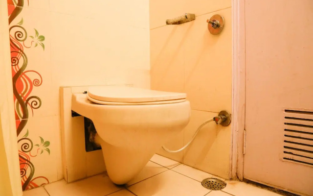 OYO 18814 Hotel Maya International