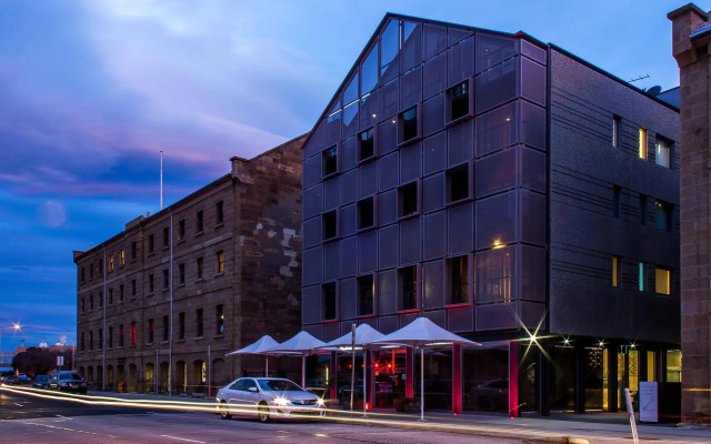 Salamanca Wharf Hotel