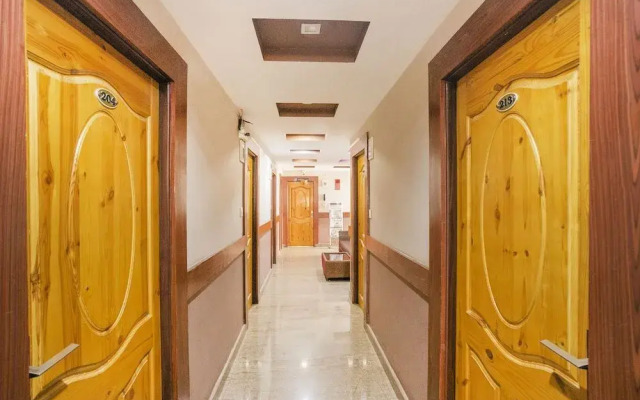 Oyo 436 Emirates Suites