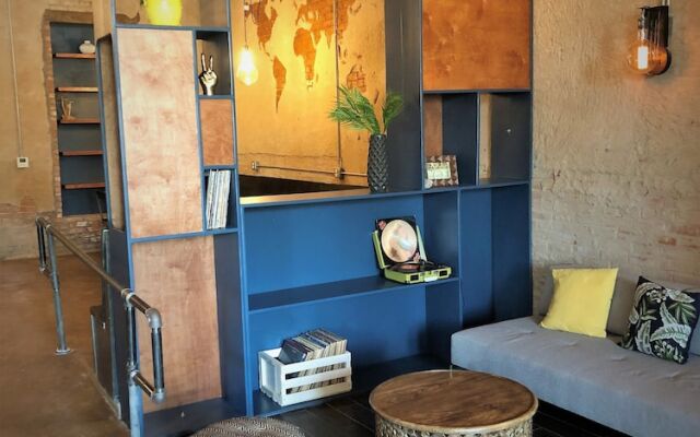 Deep Ellum Hostel