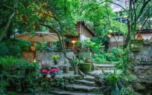 Jiankuan Mountain House Hostel