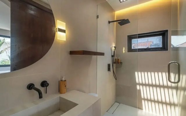 Nova Oasis 1