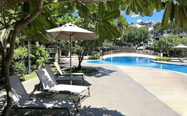 Rosewood Pointe Luxury Residences