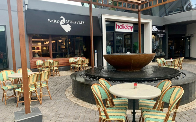 Umhlanga Arch 703 Sea View self-catering