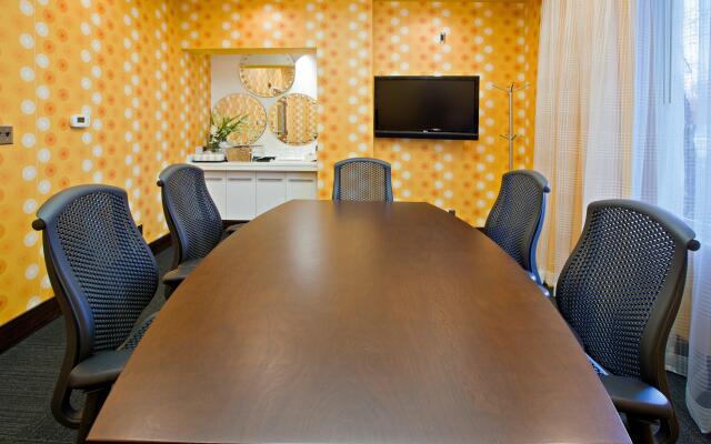 Holiday Inn Express Indianapolis — Fishers, by IHG