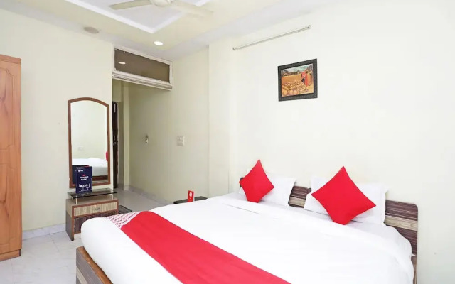 OYO 12546 Hotel Madhuban