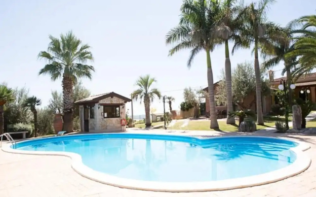 Гостевой дом Valleforno Country House di Charme