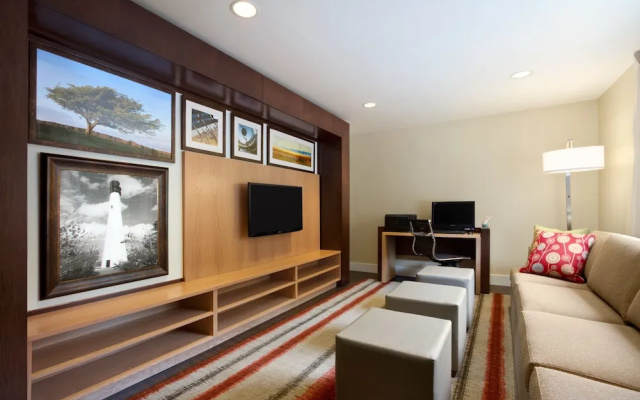 Candlewood Suites Detroit