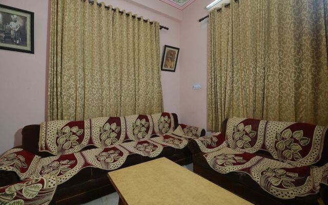 OYO 18830 Hotel Rampur Haveli